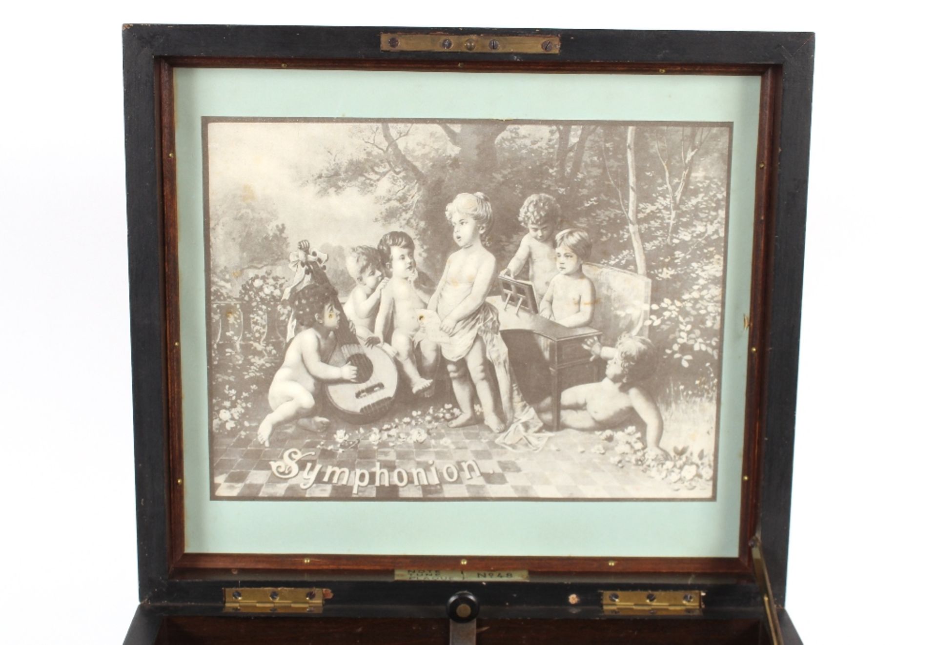 A Symphonion table model polyphon, in walnut case inscribed "Note Tune Plaque No. 48" and a - Image 3 of 9