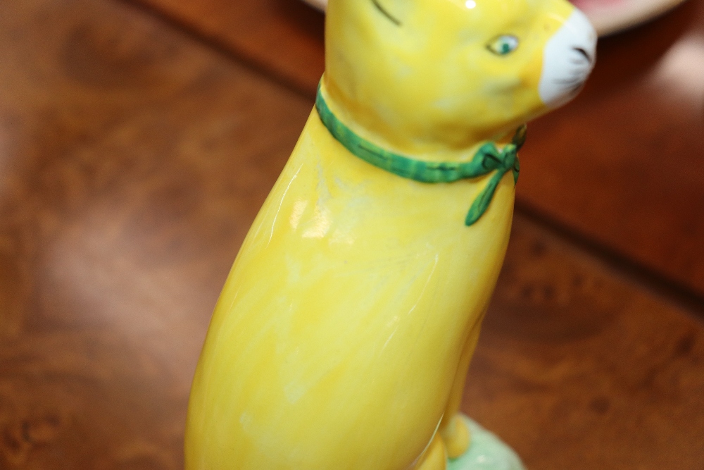 A pair of Staffordshire yellow glazed figures of seated cats on cushions, 20cm high - Image 5 of 18