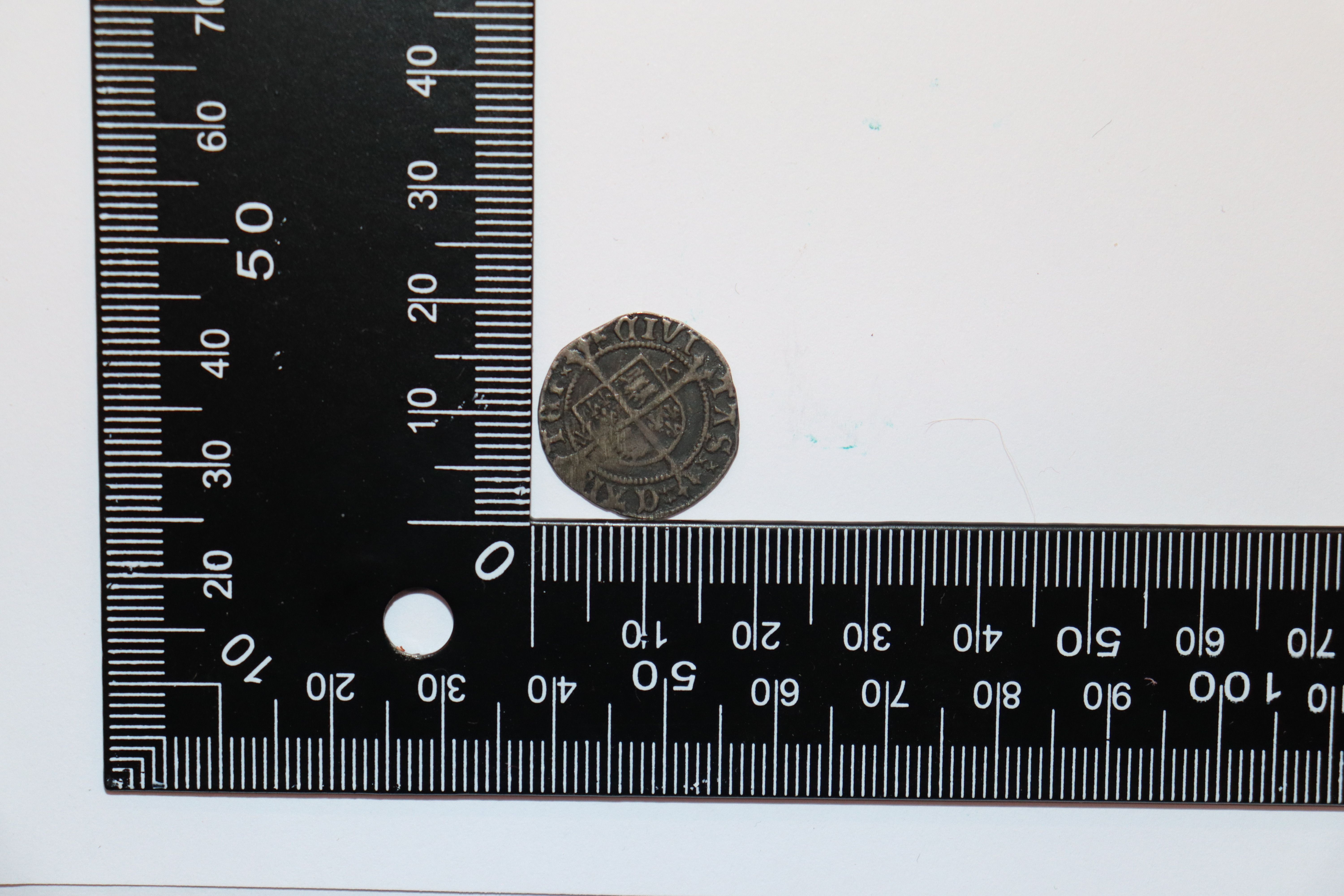 A Henry VIII half groat, second coinage - Image 3 of 4