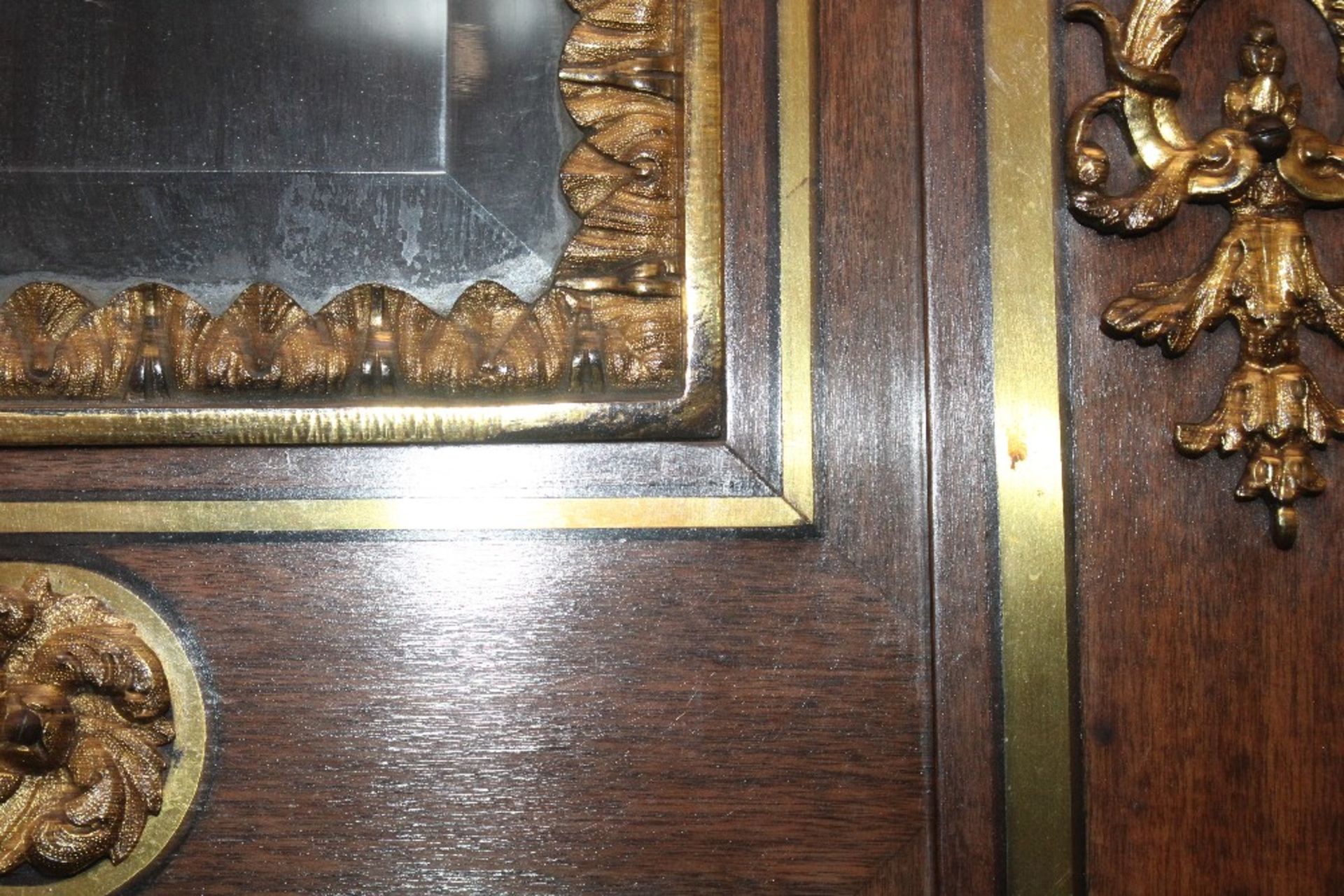 An Edwards & Roberts 19th Century French walnut and ormolu mounted display cabinet of small - Image 43 of 189