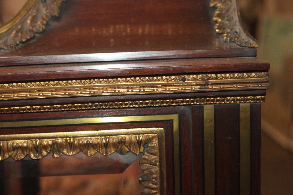 An Edwards & Roberts 19th Century French walnut and ormolu mounted display cabinet of small - Image 13 of 189