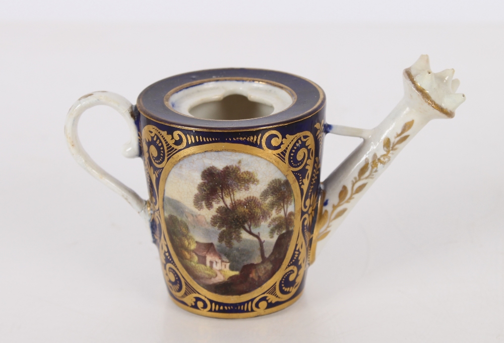 An early English porcelain coffee can, decorated in the Chinese manner; an 18th Century porcelain - Bild 3 aus 52