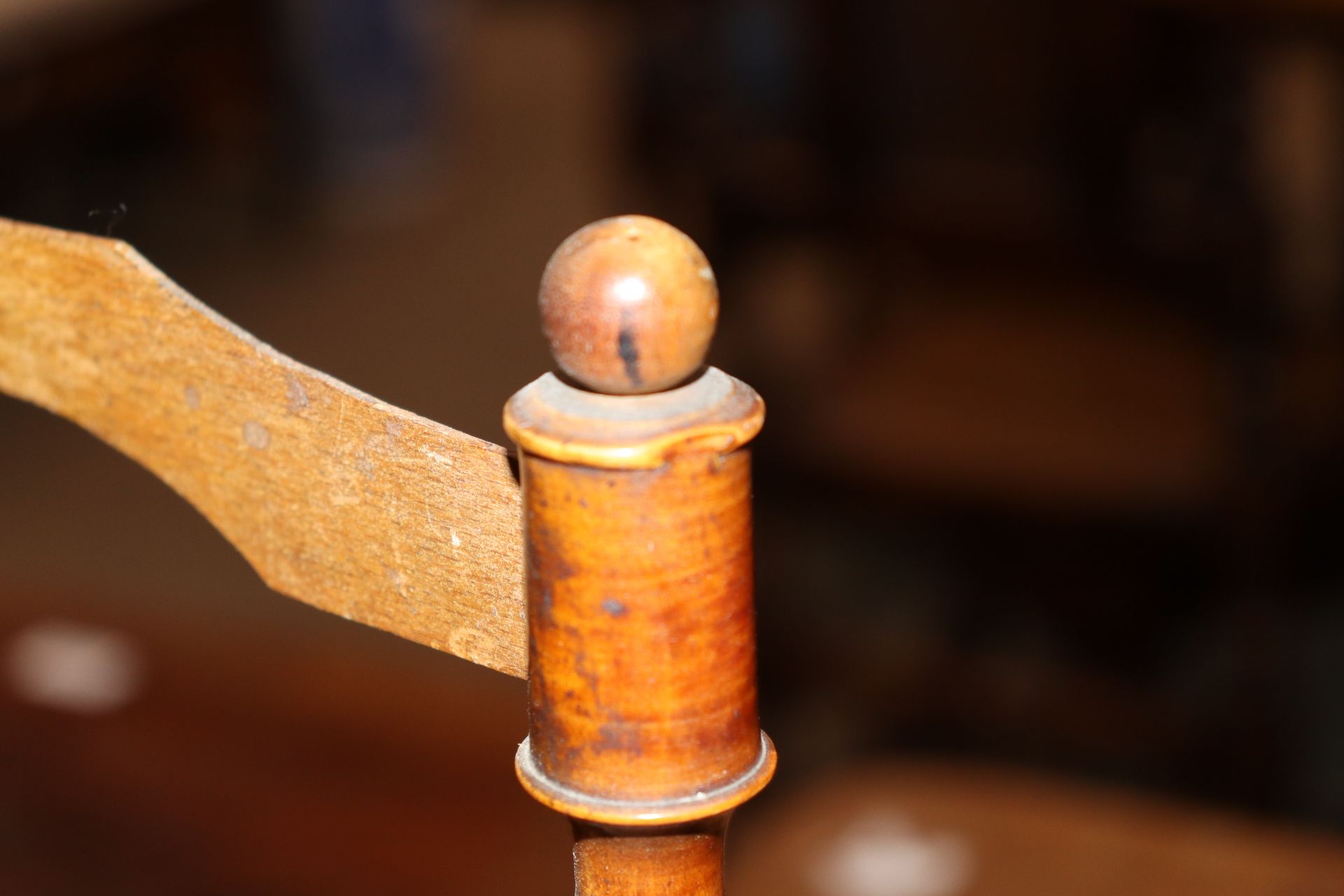 A Victorian walnut child's chair - Image 4 of 14