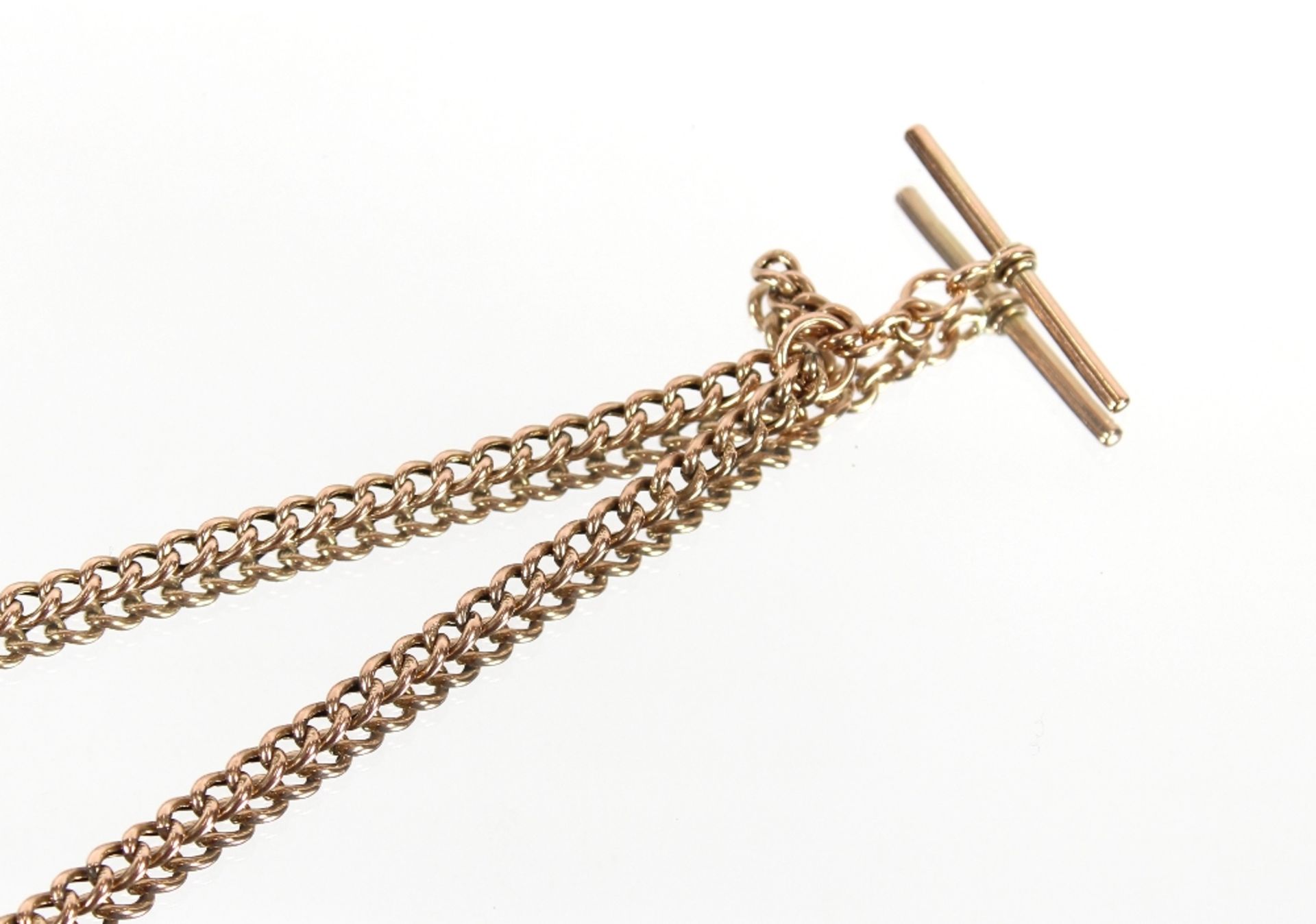 A 9ct gold curb link chain with T bar 17" (43cms), 14.5gms - Image 2 of 2