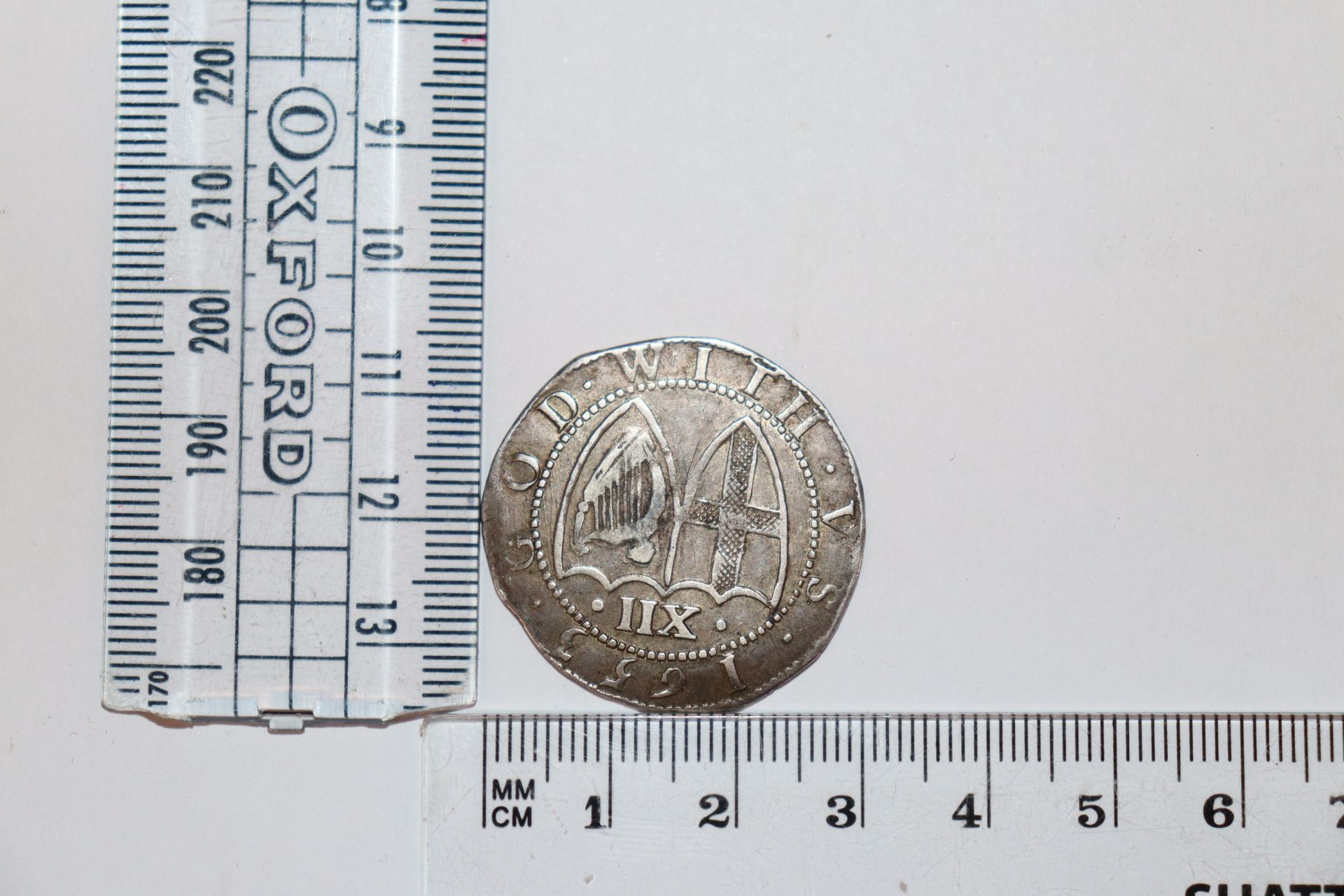 A Commonwealth (1649-1660) 1653 shilling - Image 3 of 4