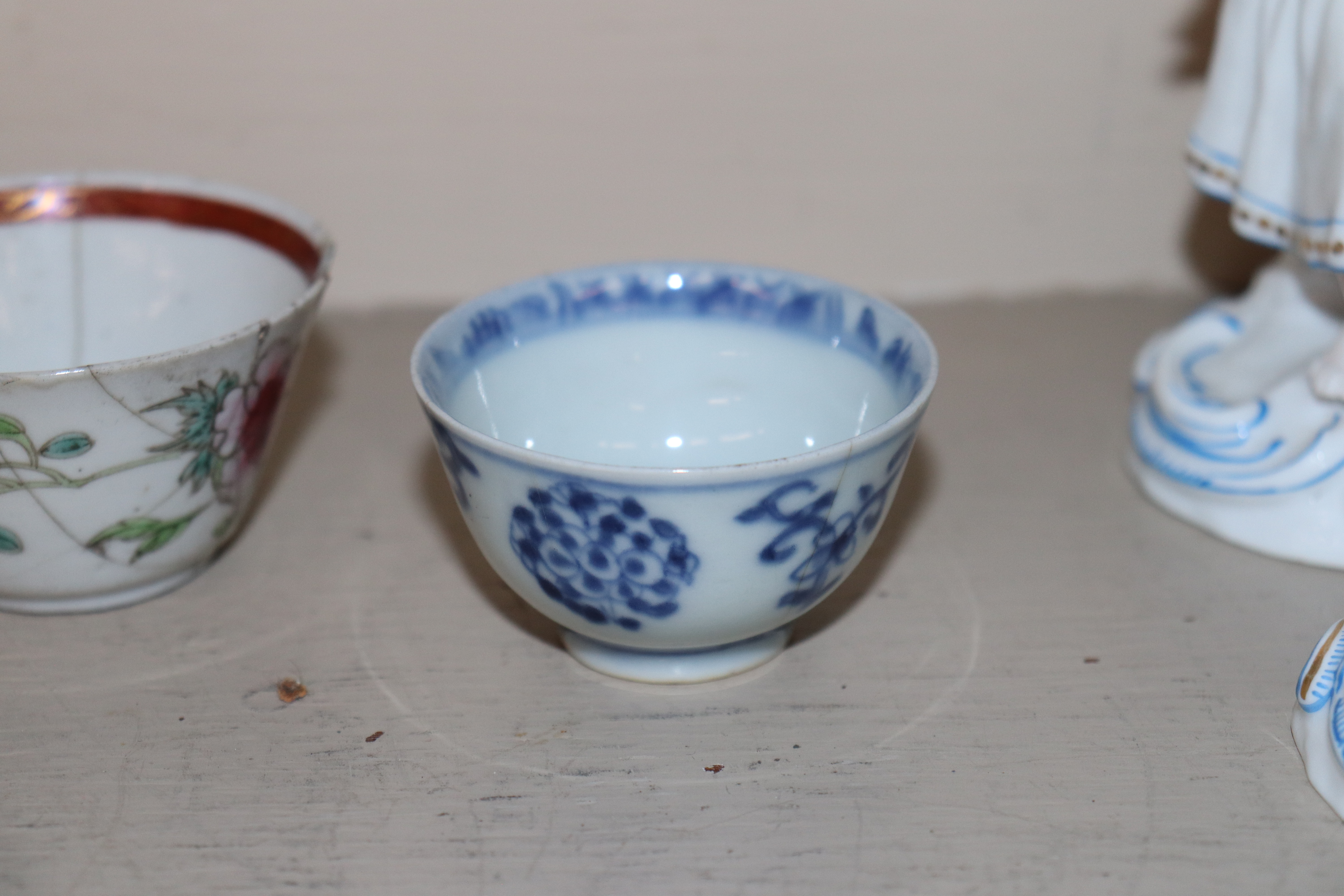 A Chinese Imari pattern shallow dish, 25cm dia.; a Chinese blue and white bowl decorated pagodas and - Image 13 of 26