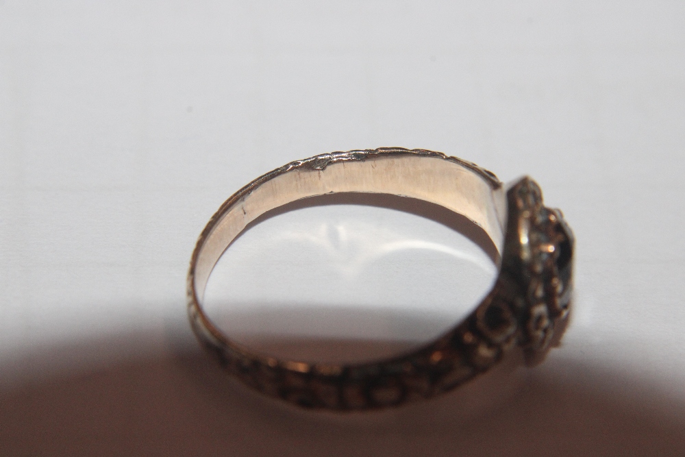 A Victorian gold and citrine set dress ring AF, 2.1gms. Size L/M See further images on the online - Image 17 of 25