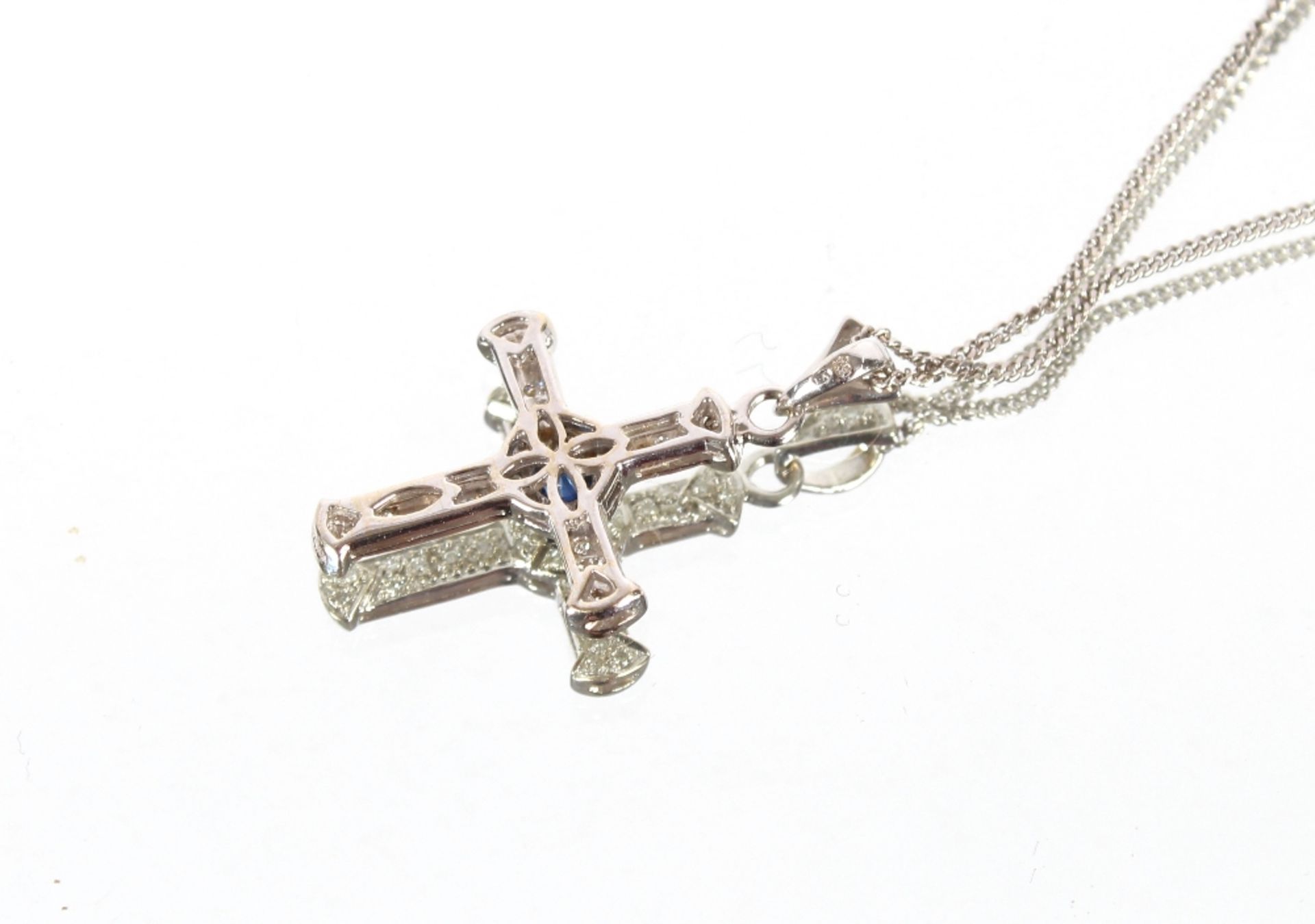 An 18ct white gold diamond and sapphire set cross and fine link chain, 6.6gms - Image 5 of 5