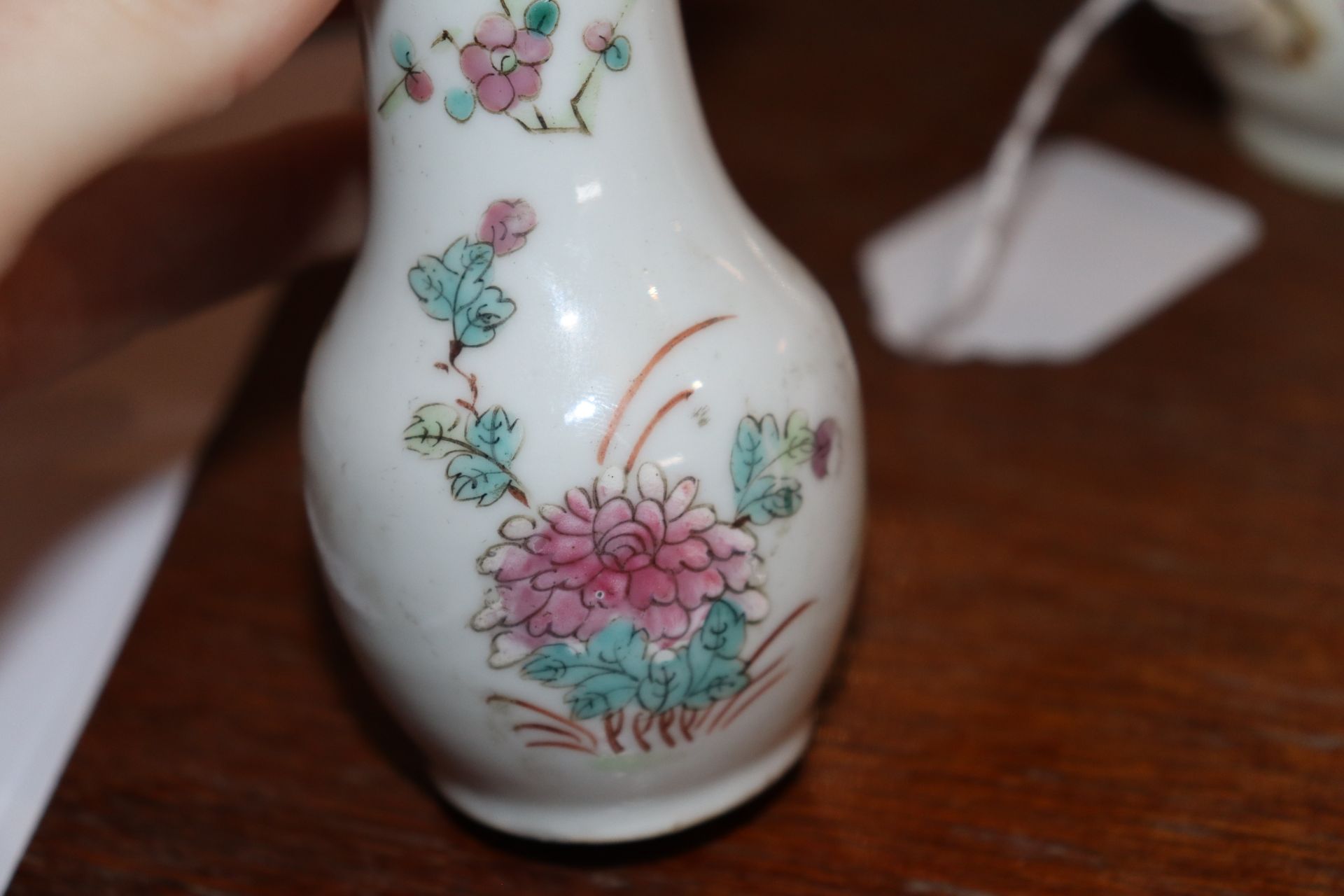 An early English porcelain coffee can, decorated in the Chinese manner; an 18th Century porcelain - Image 40 of 52