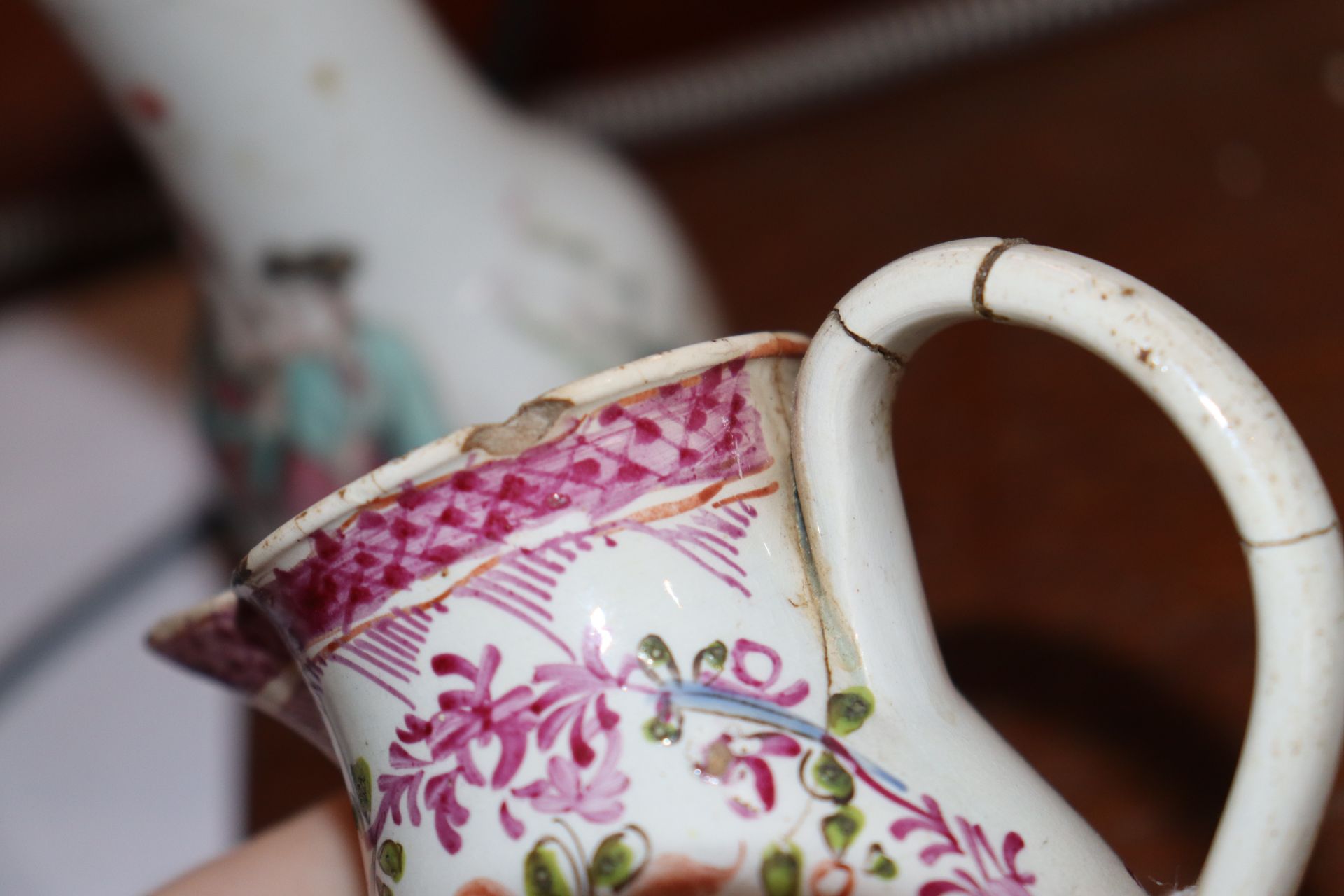 An early English porcelain coffee can, decorated in the Chinese manner; an 18th Century porcelain - Image 27 of 52