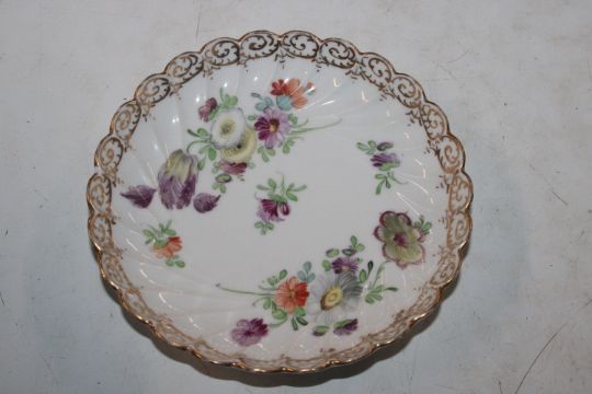 Various Dresden porcelain floral decorated baskets - Image 34 of 48