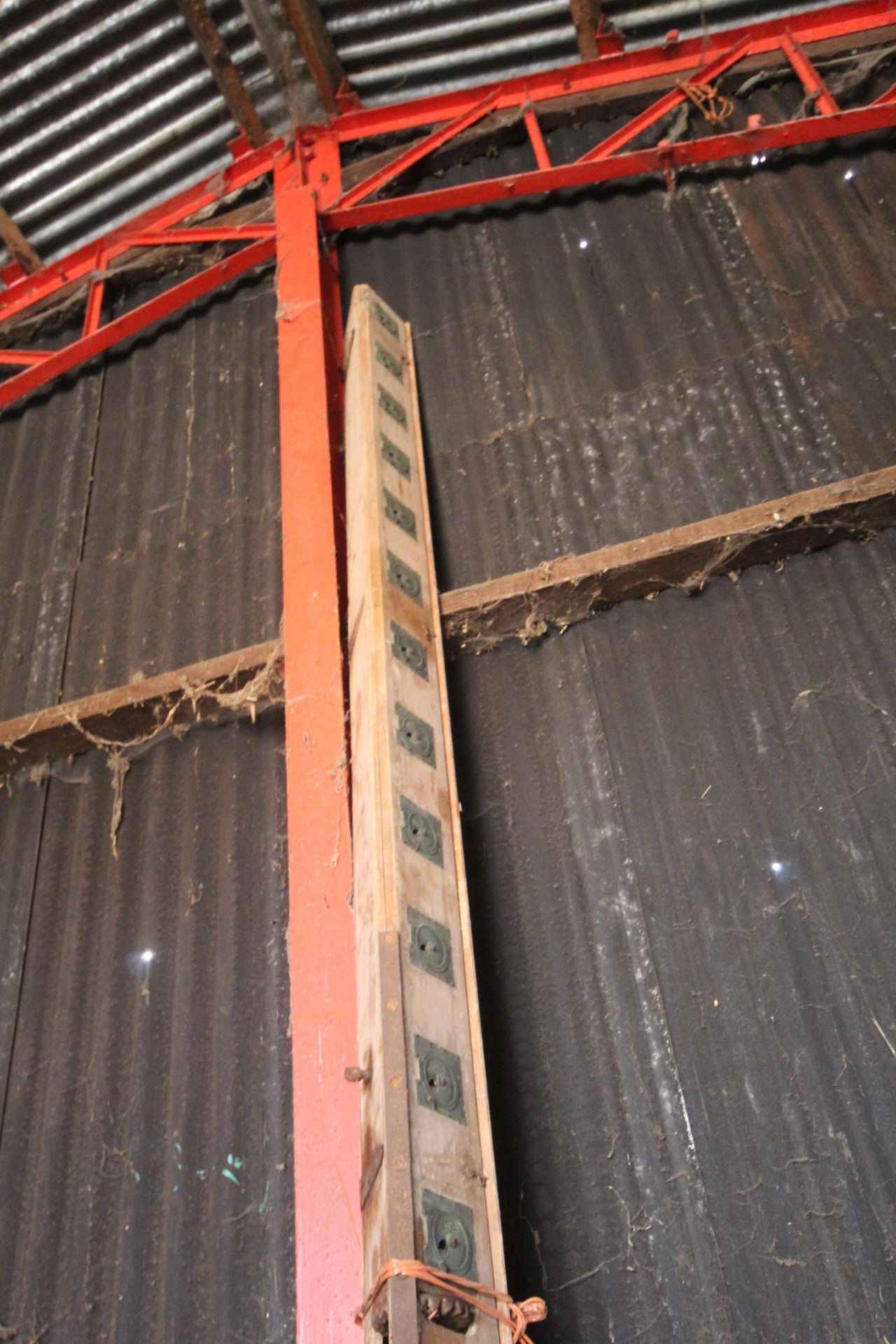 Seed barrow. NO VAT - Image 3 of 4