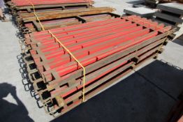 28x metal post moulds with rubbers.