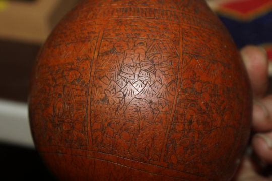 An Oriental carved gourd - Image 9 of 16