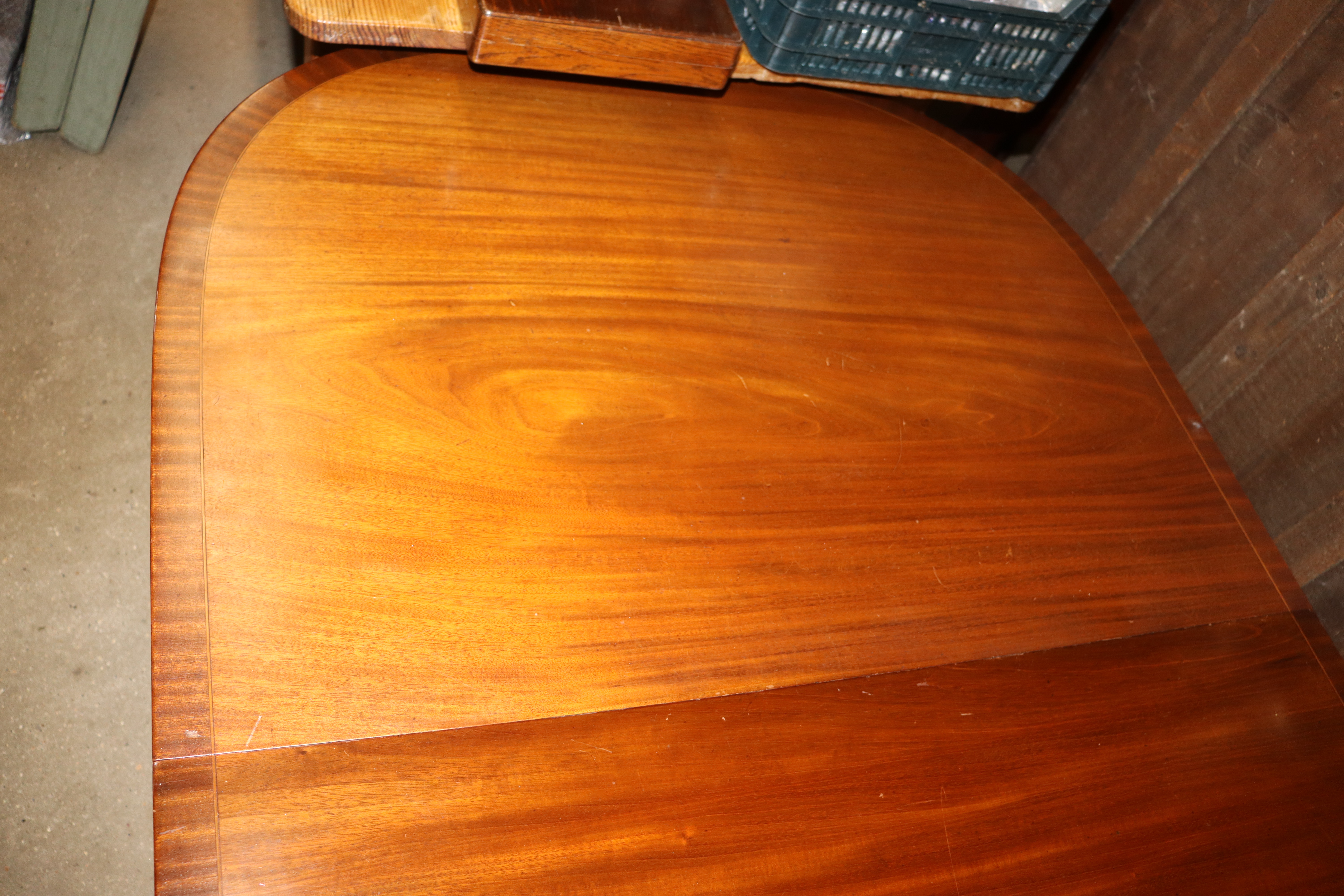 A good quality reproduction mahogany pedestal D en - Image 5 of 6