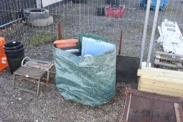 A quantity of various plastic plant pots, containe