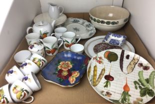 Contents to tray - twenty-two items including fourteen pieces of Royal Worcester Evesham tea