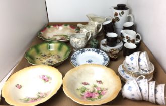 Contents to tray - forty plus items including eighteen pieces Royal Osborne blue and white tea