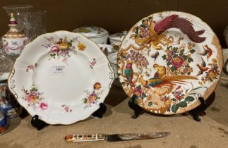 A Royal Crown Derby bone china 'Old Avesbury' plate 27cm diameter,