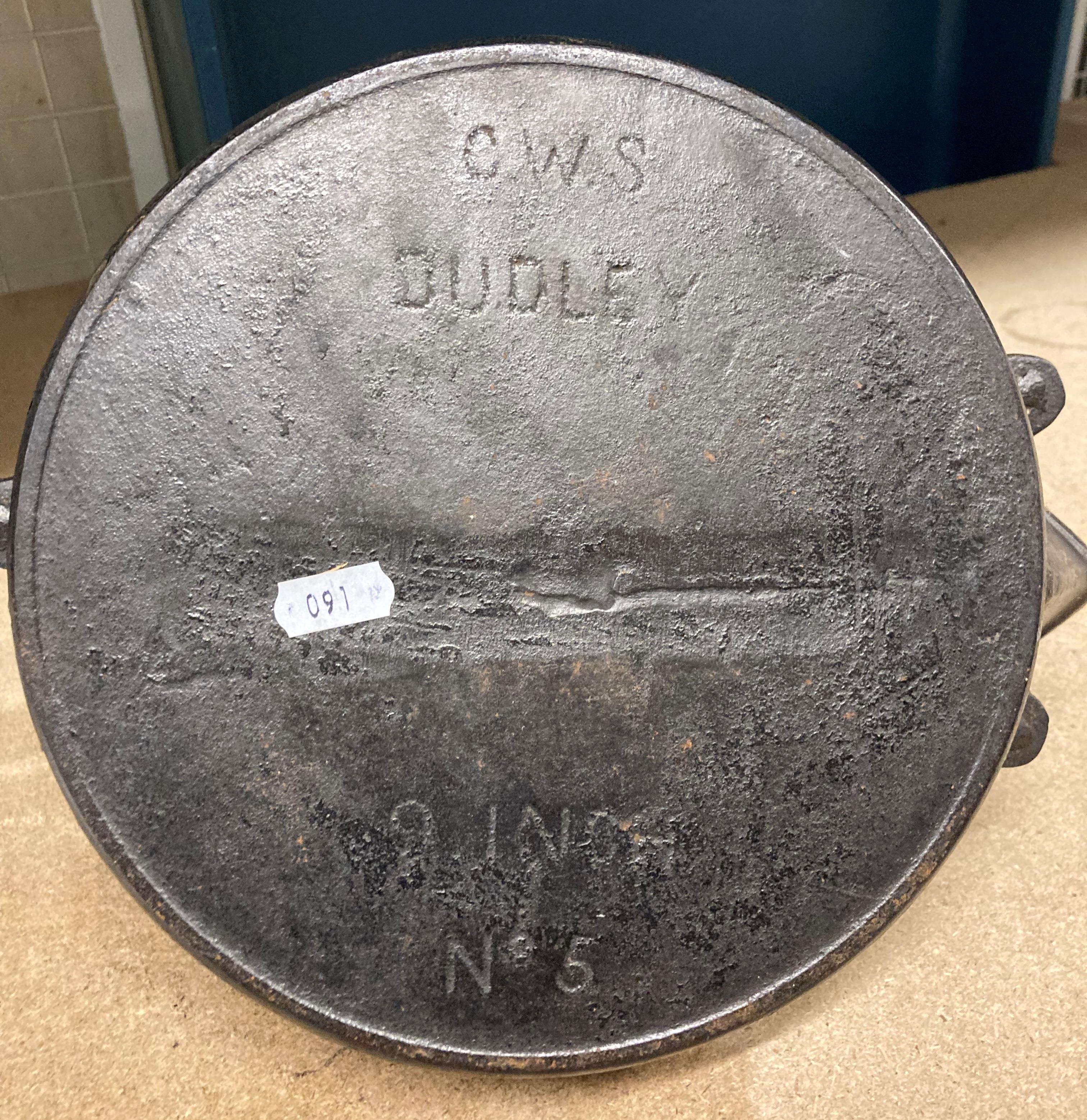 Box containing seven cast iron items including miniature stove 21x26x13cm high, - Image 8 of 10