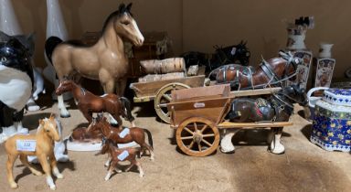 Contents to centre of racks - a Beswick pottery light brown foal,