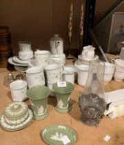 Remaining contents to rack - Reah Brazil porcelain part tea/dinner service,