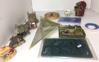 Contents to tray - ten plus items including five cottages - three by Lilliput Lane 10cm high,