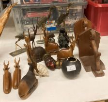 Quantity of mainly wood animal ornaments (saleroom location: T08)