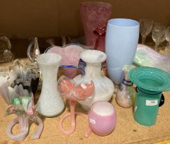 Contents to part of rack - large quantity studio glassware - vases and dishes (saleroom location