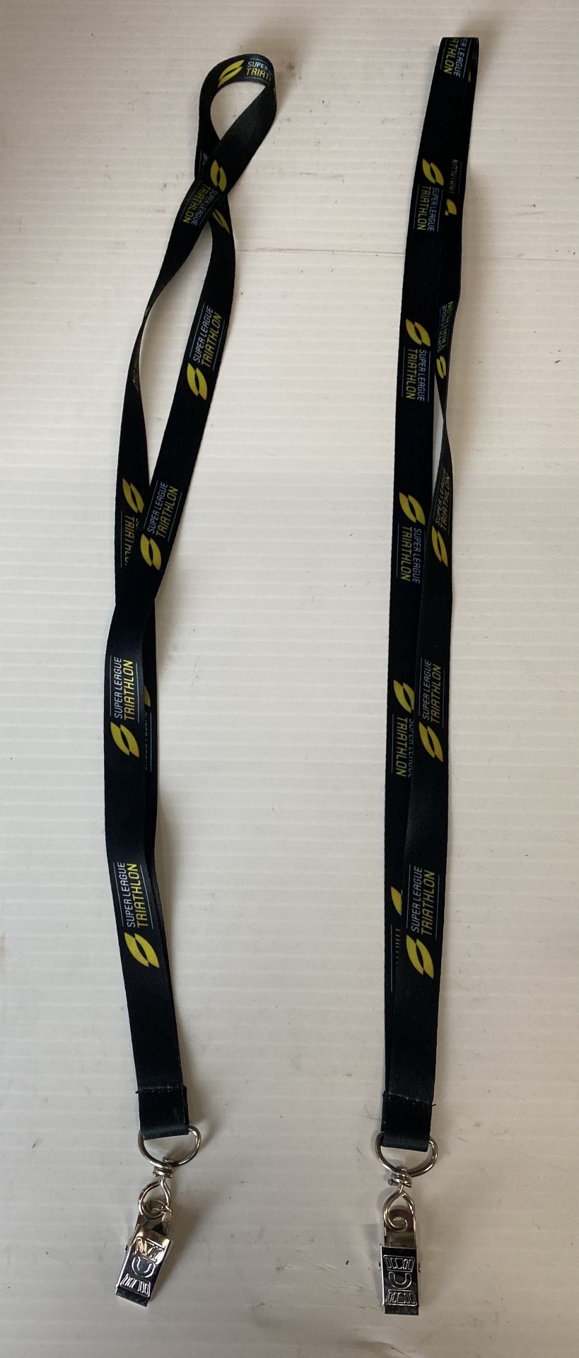 Contents to box - Large quantity of Super League Triathlon and plain black Lanyards - Image 2 of 2