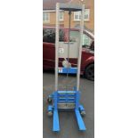 A GENIE LIFT Further Information *** Please note: This lot is subject to Buyer's