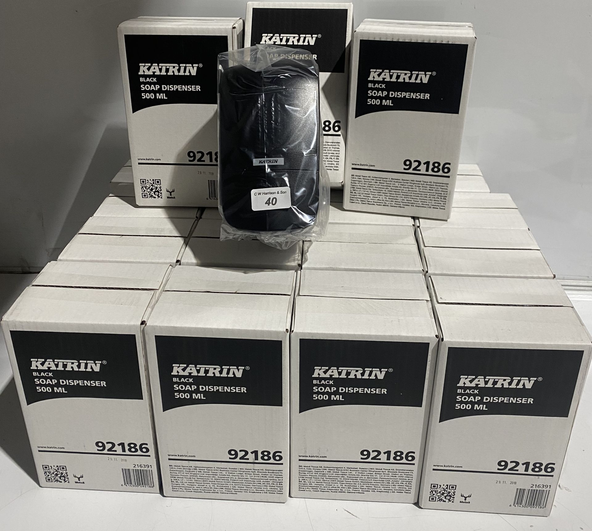 20 x new Katrin 92186 black soap dispensers 500ml (saleroom location: N12)