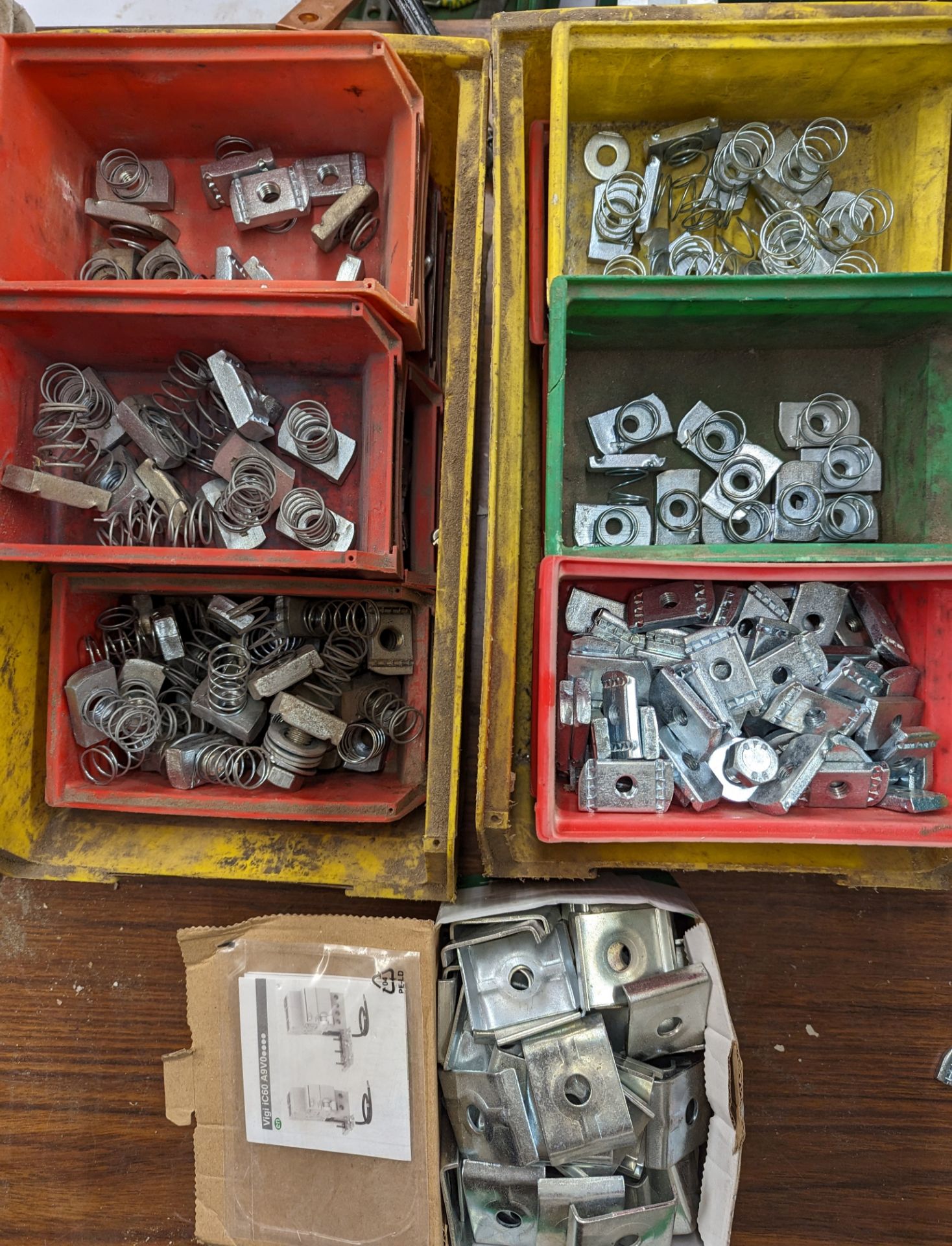 M6,8,10,12 UNI-STRUT TOGGLES & PLATES (saleroom location: Frank Eastwood & Co Ltd - 454, Leeds Road,