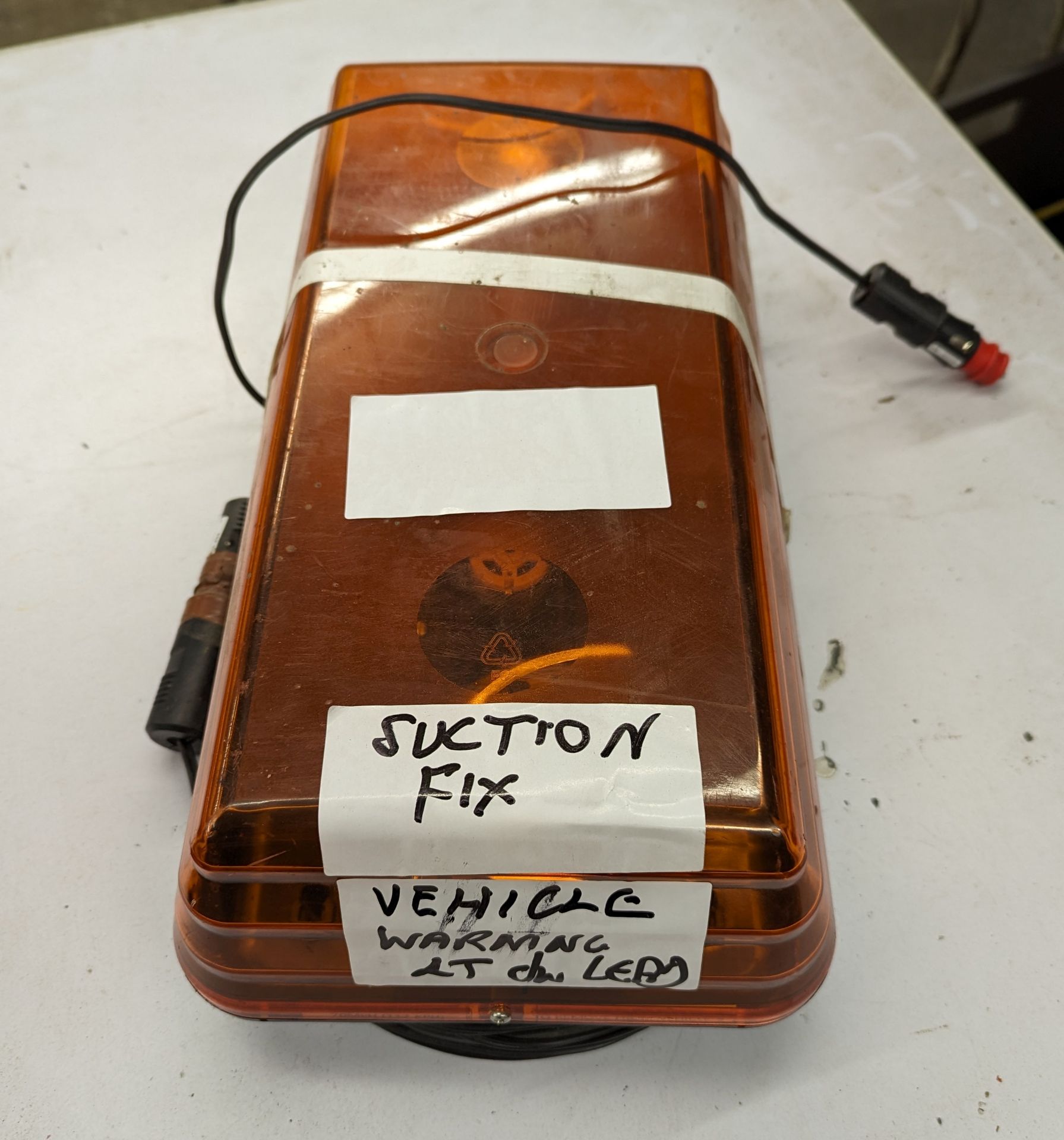 VEHICLE SUCTION FIX WARNING LIGHT & LEAD (saleroom location: Frank Eastwood & Co Ltd - 454,