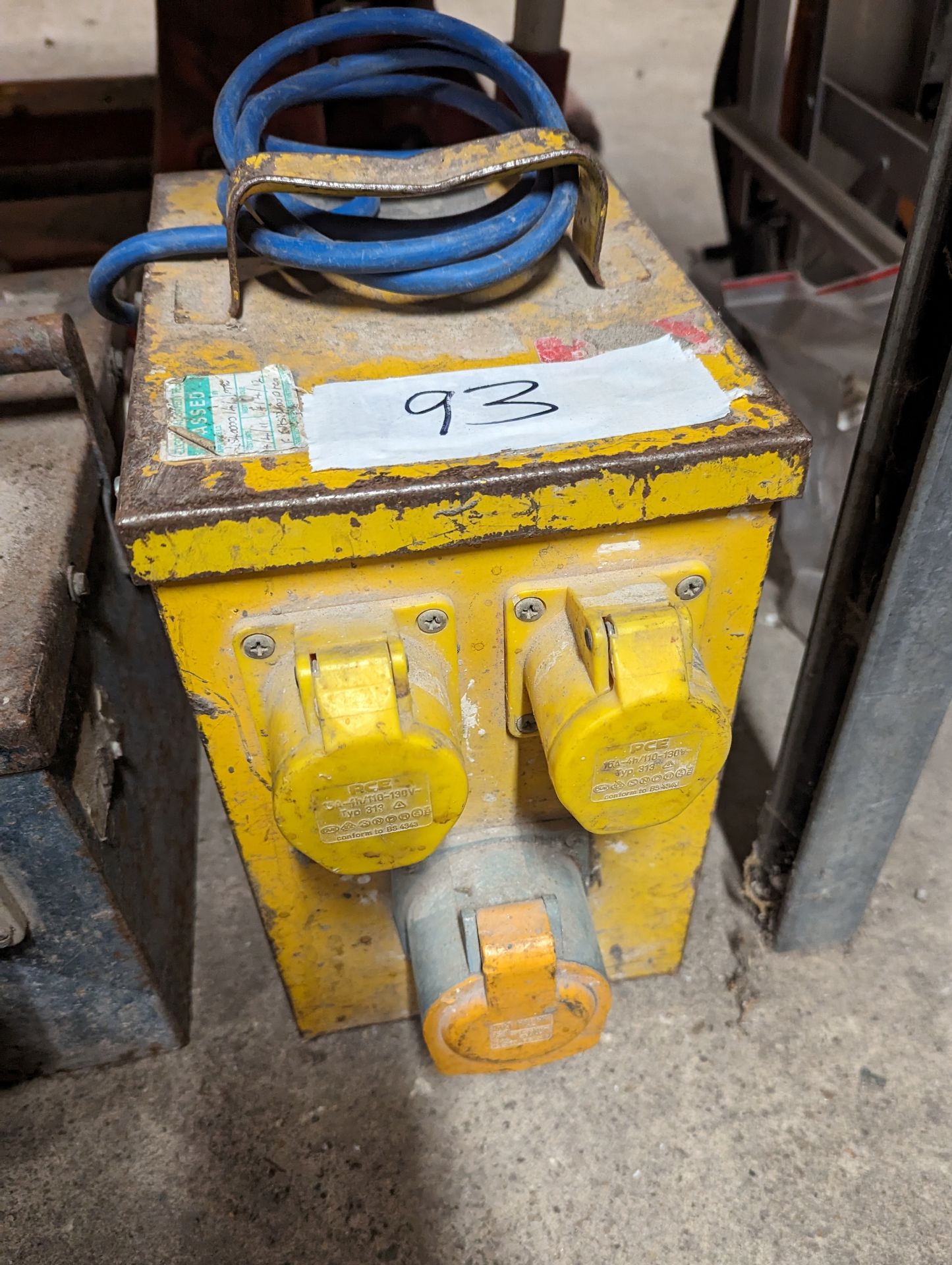 230V 4KVA 13A PLUG (saleroom location: Frank Eastwood & Co Ltd - 454, Leeds Road, Dewsbury,