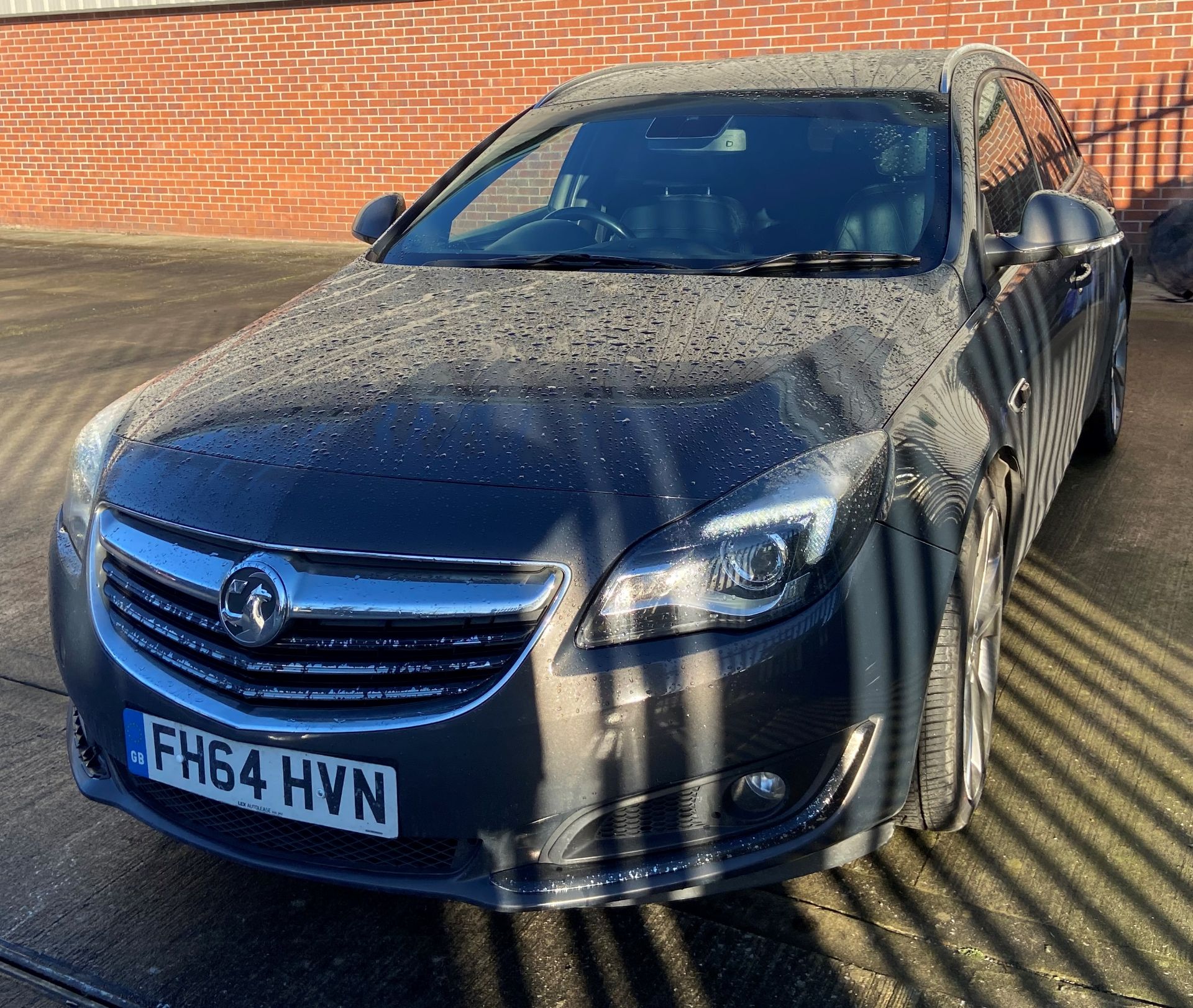 VAUXHALL INSIGNIA SR NAV CDTi ECO S/S ESTATE 1956cc - Diesel - Green - Black leather interior - - Image 2 of 11