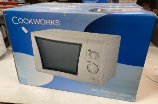Cookworks 800W microwave oven (new and boxed) (L12)
