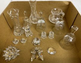 Box containing sixteen small glass items including Swarovski crystal and cut glass pieces (saleroom