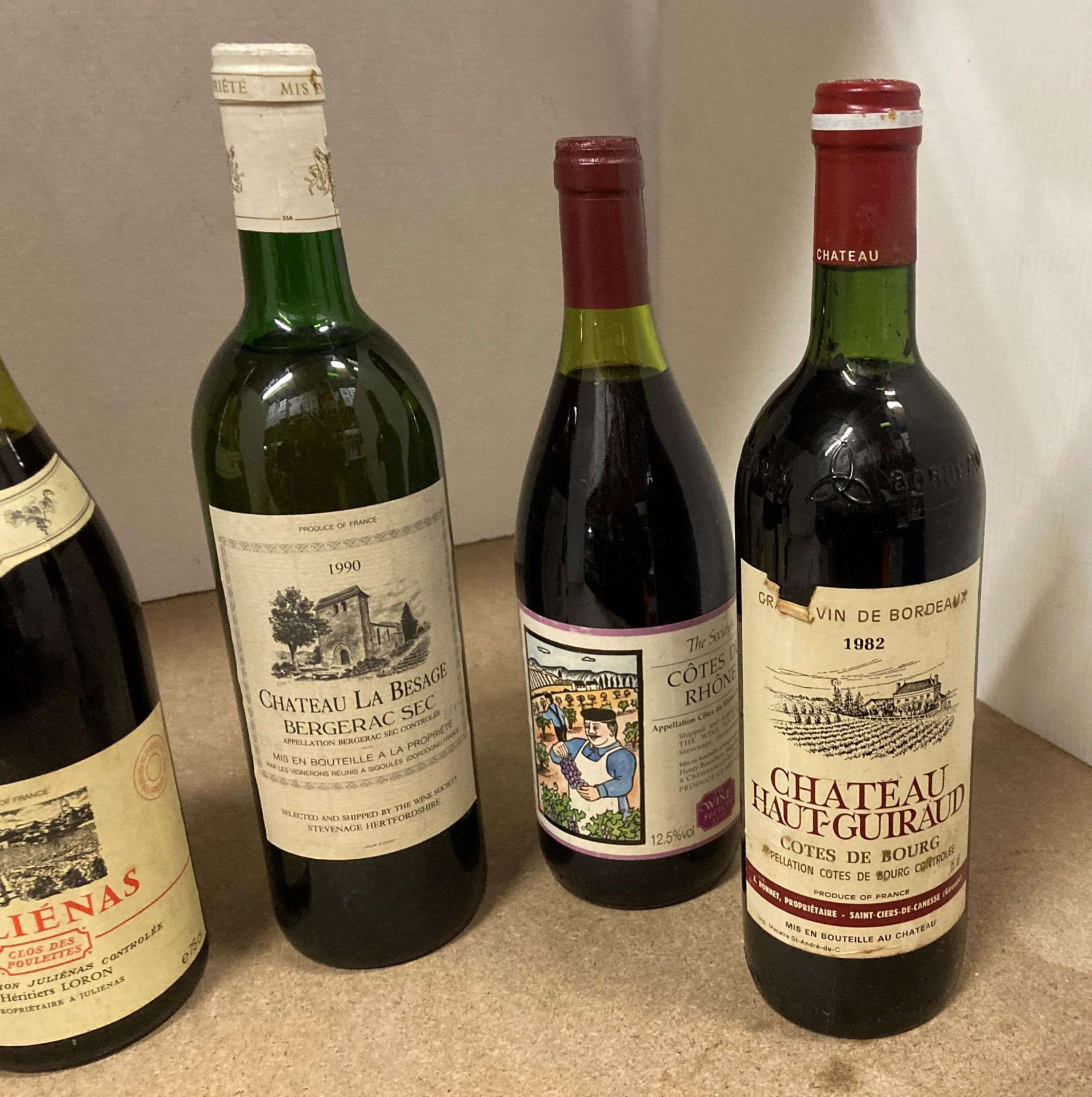 Six various bottles of red wine to include 2 x 75cl Clos des Poulettes Juliénas (1985), - Image 3 of 3