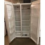 Kenwood 2-door kitchen fridge-freezer in white,