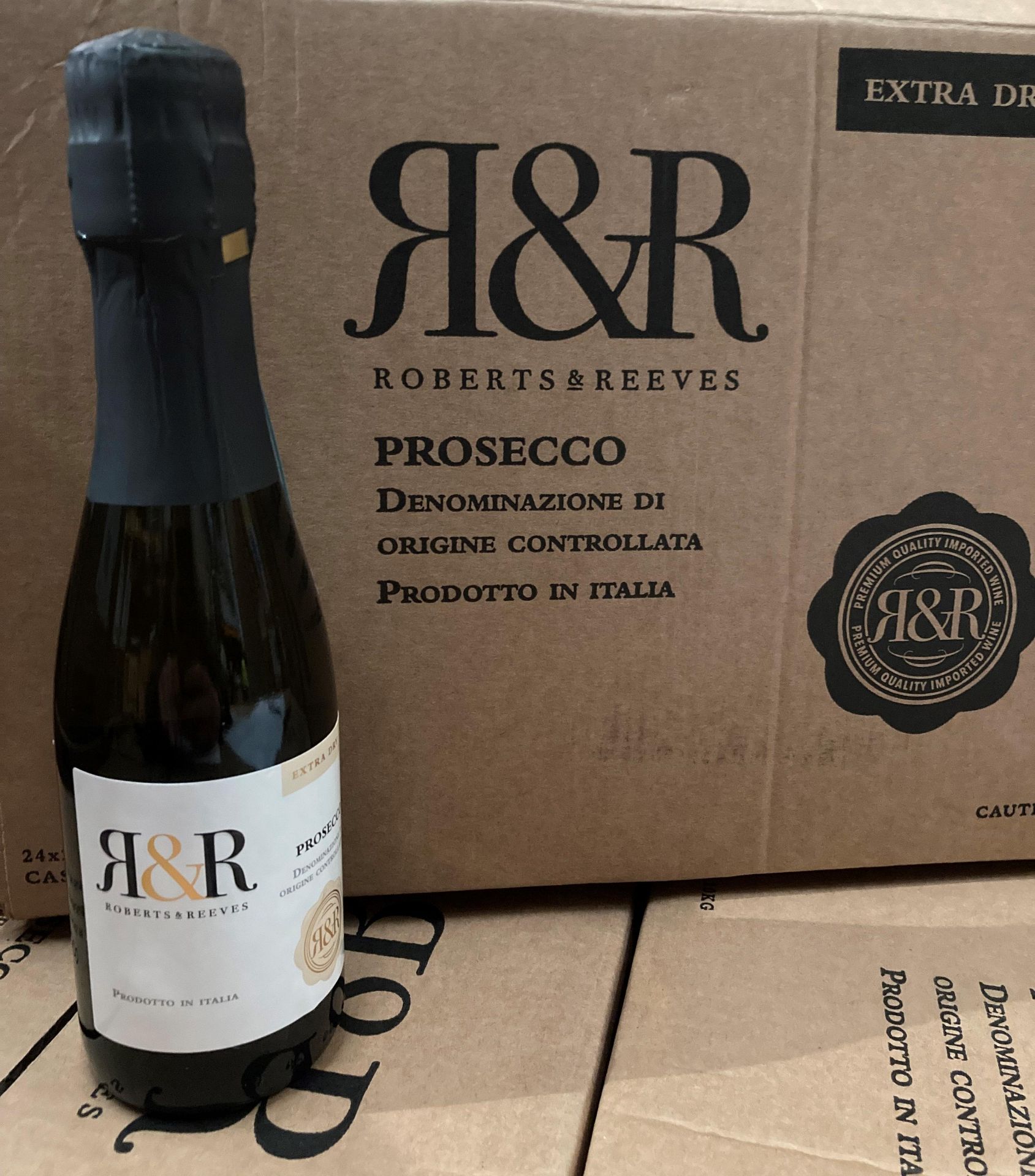 144 x 20cl bottles of Robert & Reeves Extra Dry Prosecco (6 boxes)