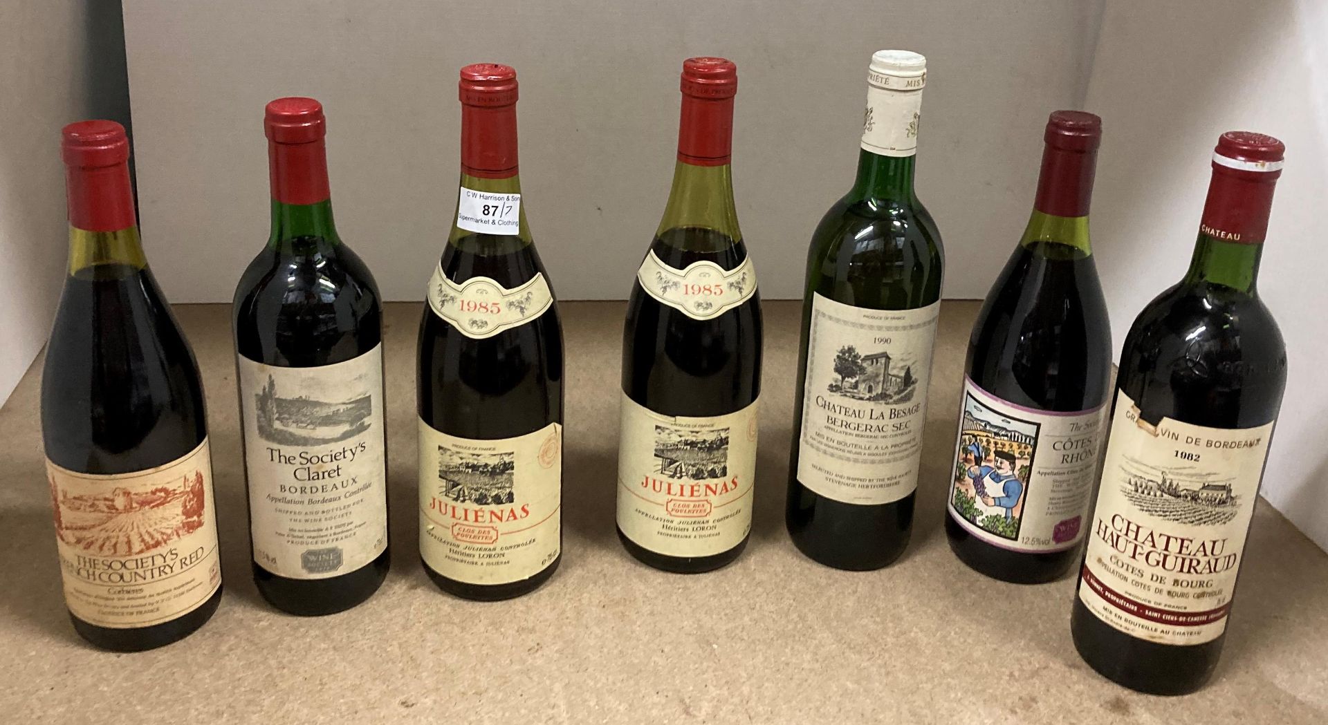 Six various bottles of red wine to include 2 x 75cl Clos des Poulettes Juliénas (1985),