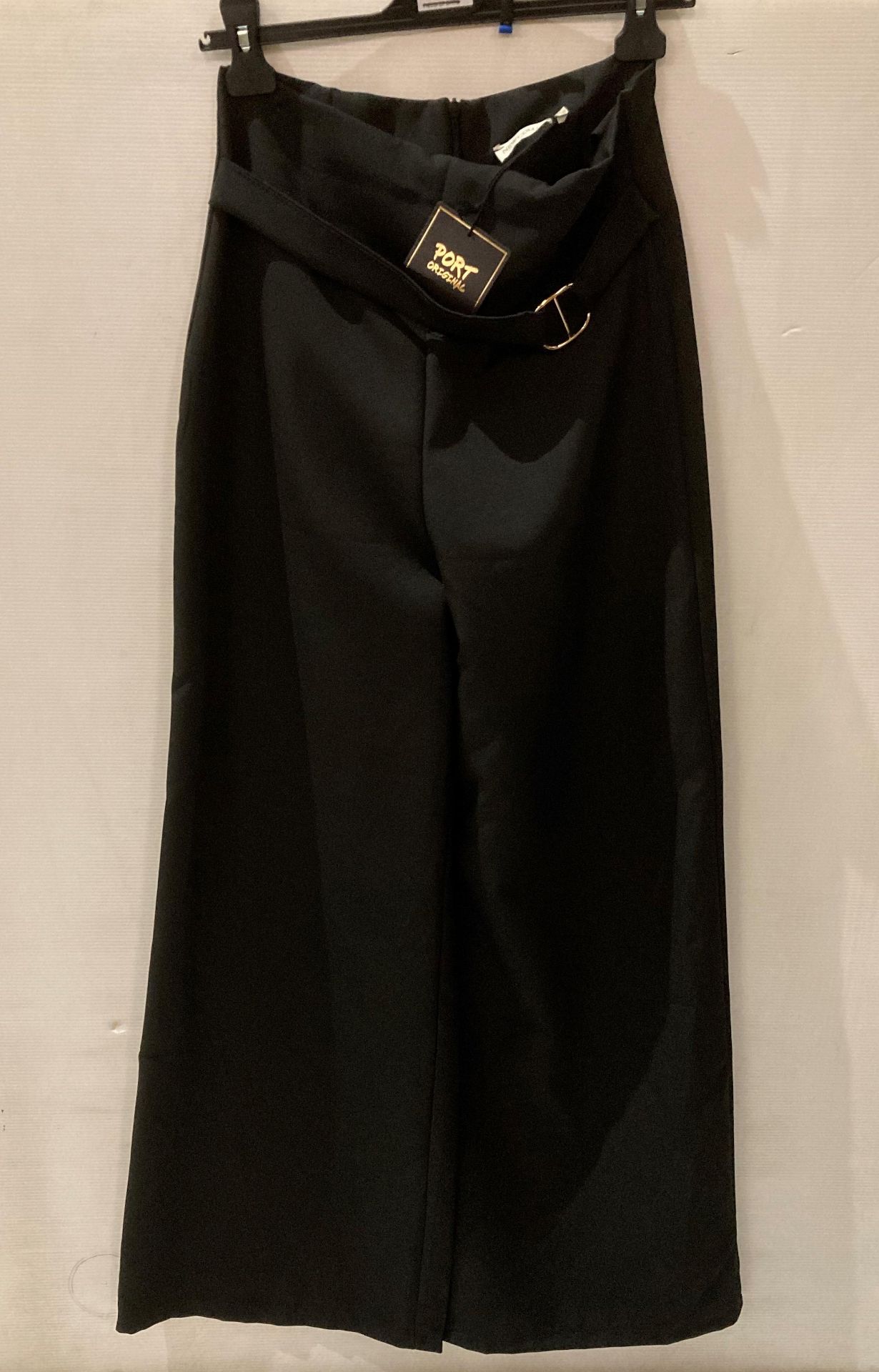 15 x New Collection black wide leg trousers with belt detail, sizes S,