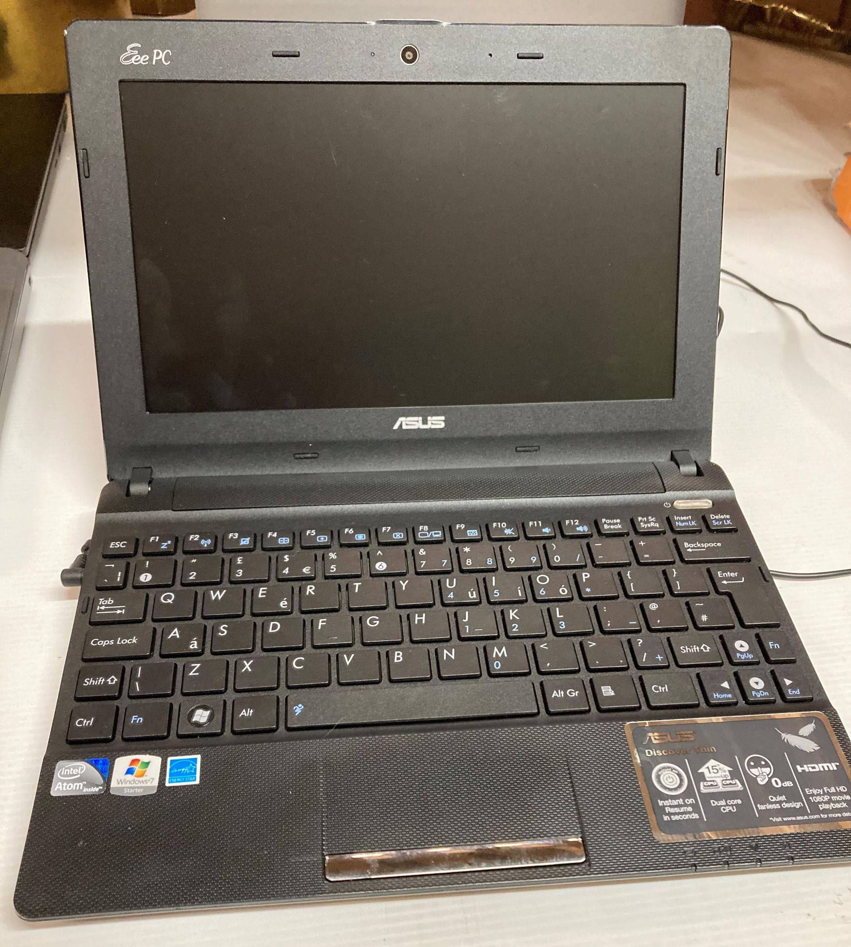 Asus laptop Intel Atom - complete with power lead (M12) - Image 2 of 2