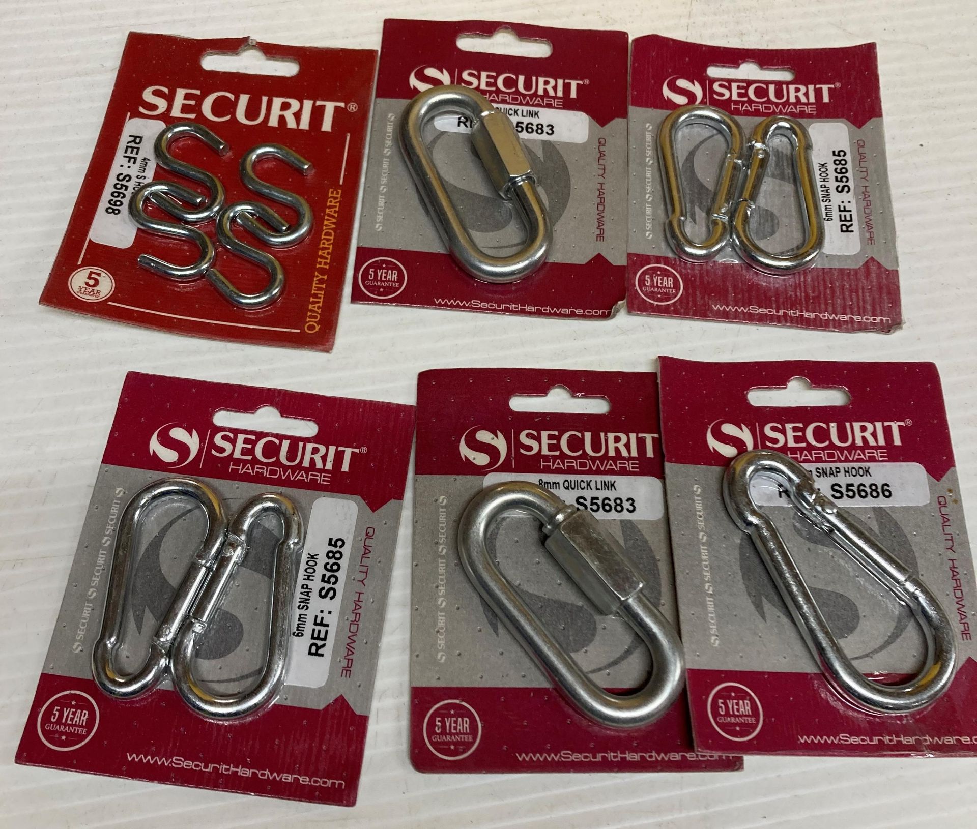 64 x assorted Securit snap hooks, quick links, hooks,