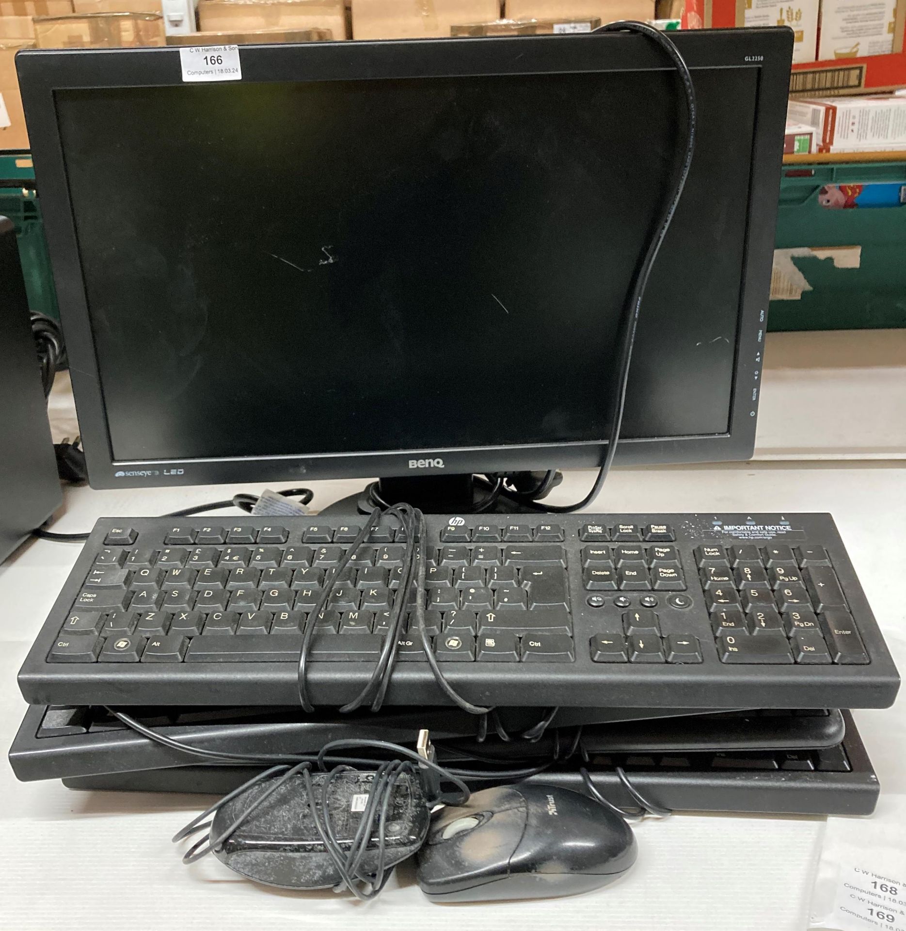 Benq Senseye 3 LED 22" monitor complete with 4 x assorted keyboards and 2 x mice (G12)