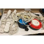 10 x assorted 2 and 4 gang extension reels and cables (saleroom location: D06)