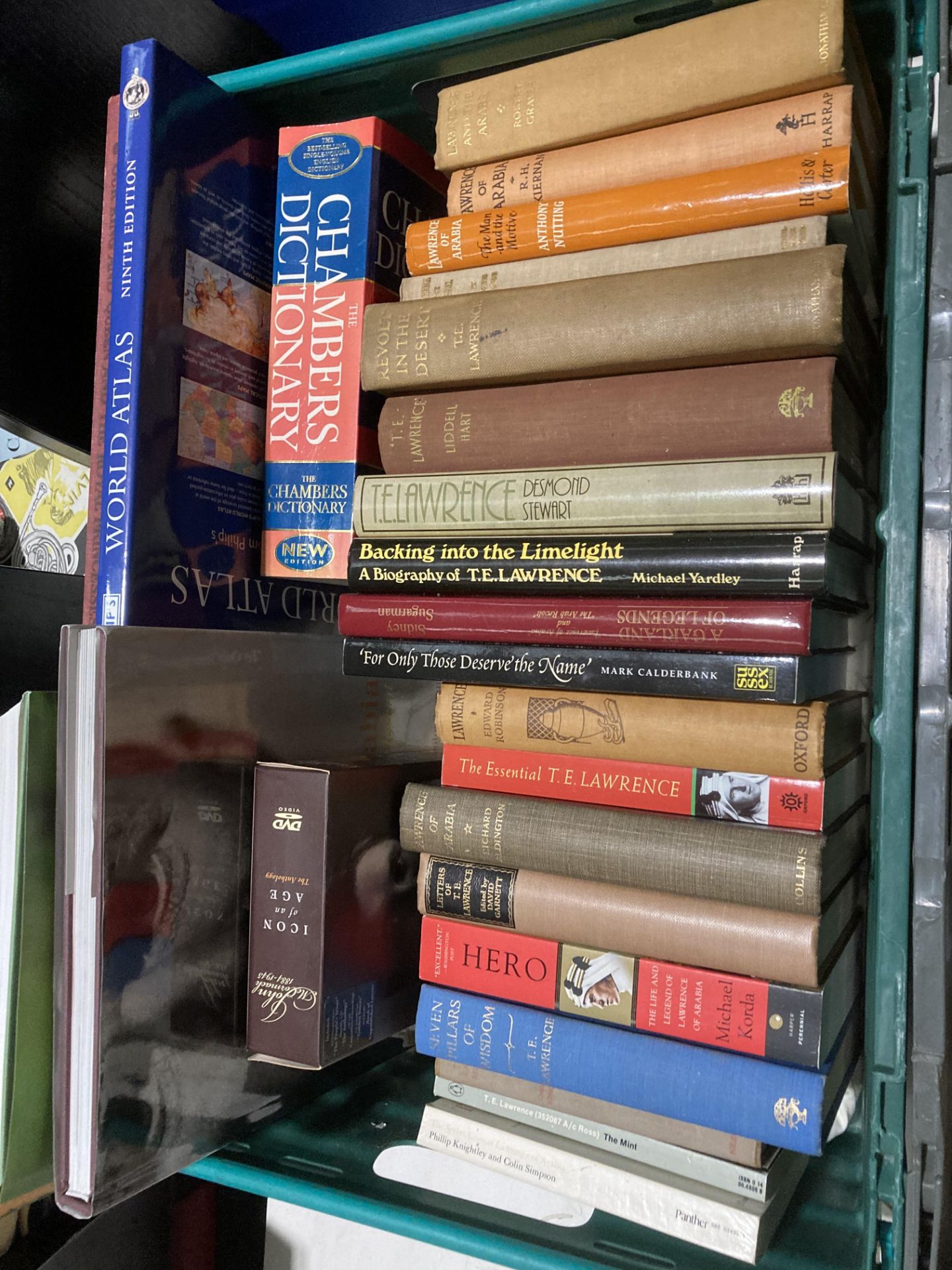 Contents to two green crates - 50 books mainly related to the life and times of T E Lawrence - Image 3 of 4