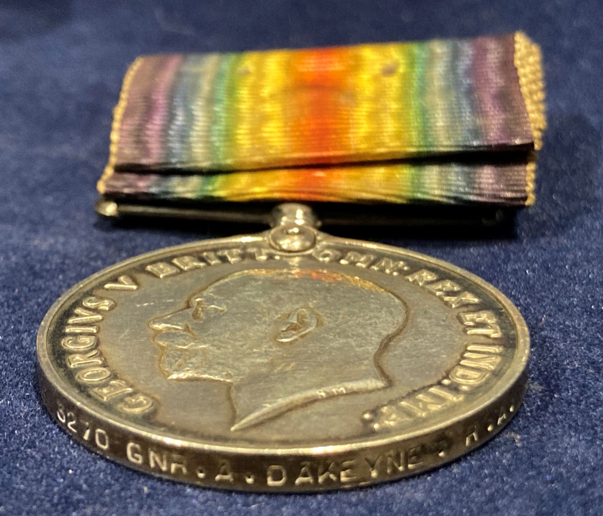 A First World War Victory medal and ribbon and a War Medal with ribbon to 3270 Gnr. - Image 4 of 4