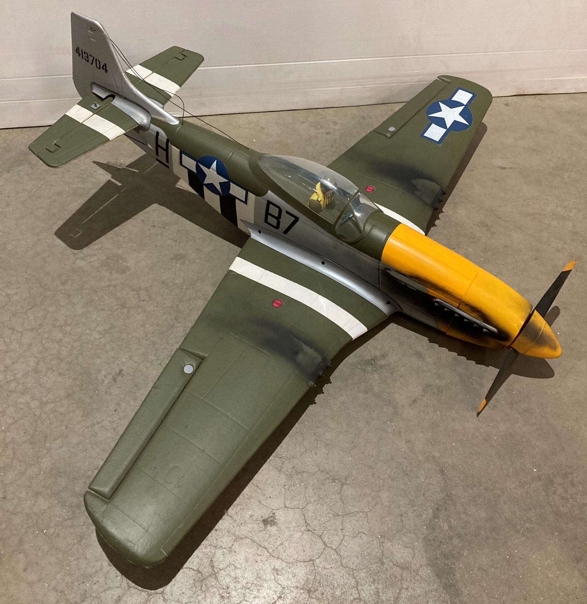 North America P-51 Mustang electric remote controlled model aeroplane (no controller) size 86cm L x - Image 3 of 3